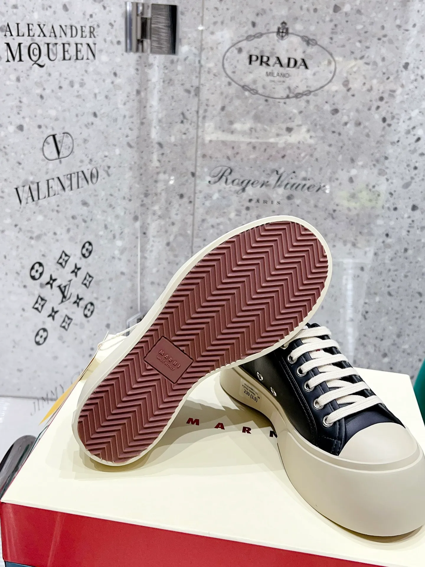 👟👟Ex-factory price 480👟👟 marni big-toe shoes, the latest version, with chip version! New version of outsole, new color, so all colors are in stock!